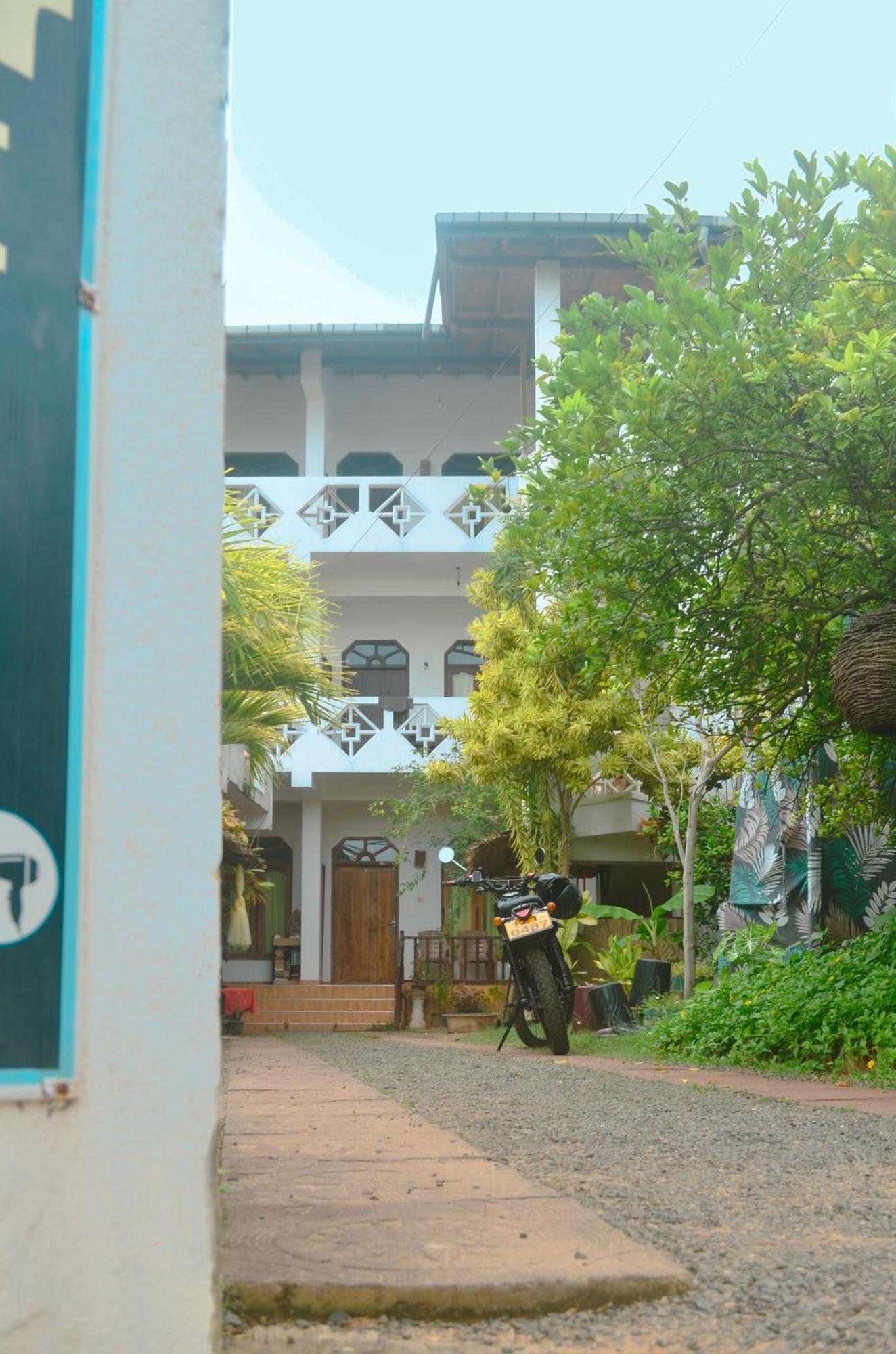Glow Accommadation Tangalle Bagian luar foto
